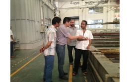 Middle East customers visit our company